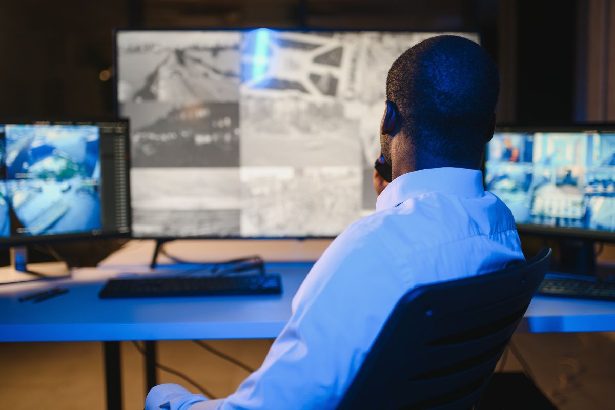 Benefits of Integrated Security Systems for Burlington Businesses