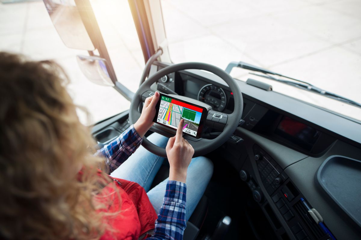 GPS Tracking for Delivery Fleets: Reducing Costs and Improving Accountability