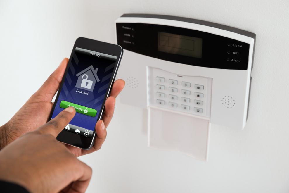 What is Remote Access Control? How Does it Enhance Home Security?